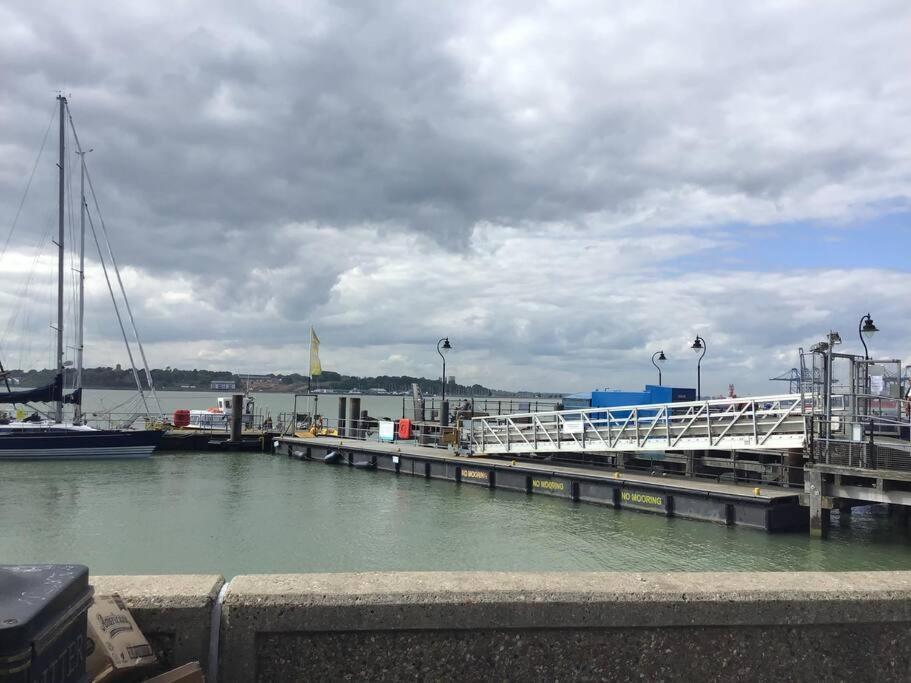 Travellers' Choice In Harwich-Essex Villa Екстериор снимка