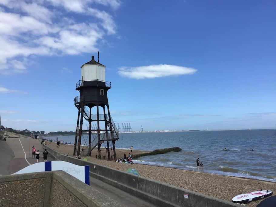 Travellers' Choice In Harwich-Essex Villa Екстериор снимка