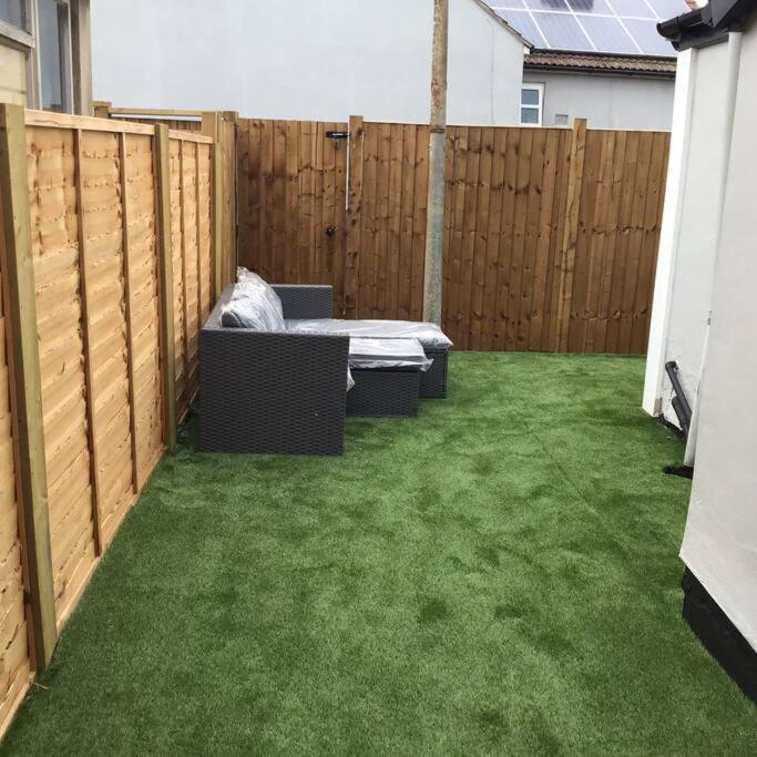 Travellers' Choice In Harwich-Essex Villa Екстериор снимка